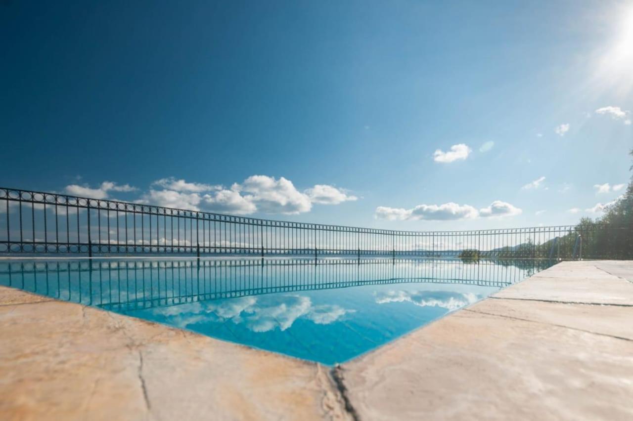 Villa Spyros Ниссаки Экстерьер фото
