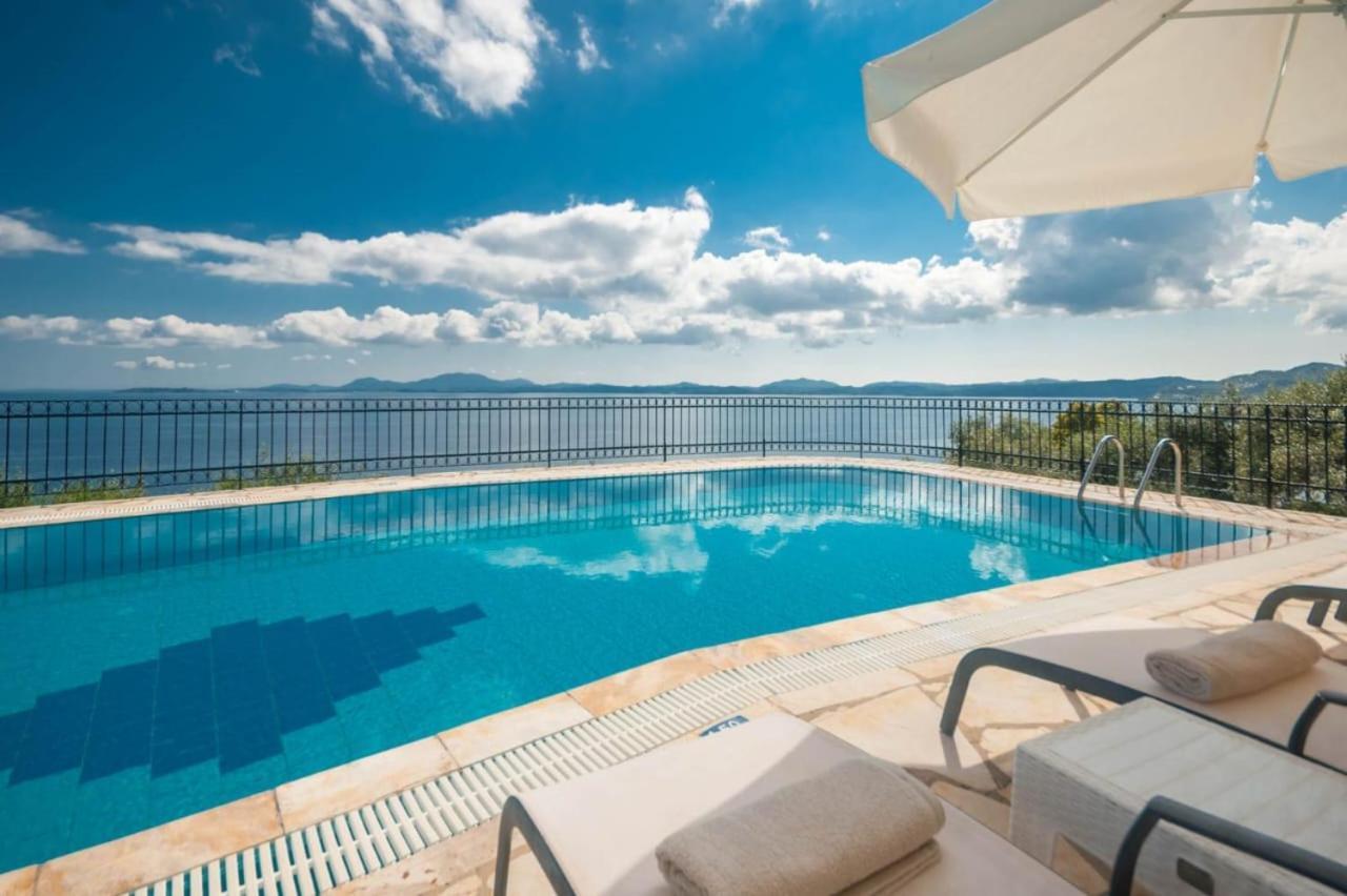 Villa Spyros Ниссаки Экстерьер фото