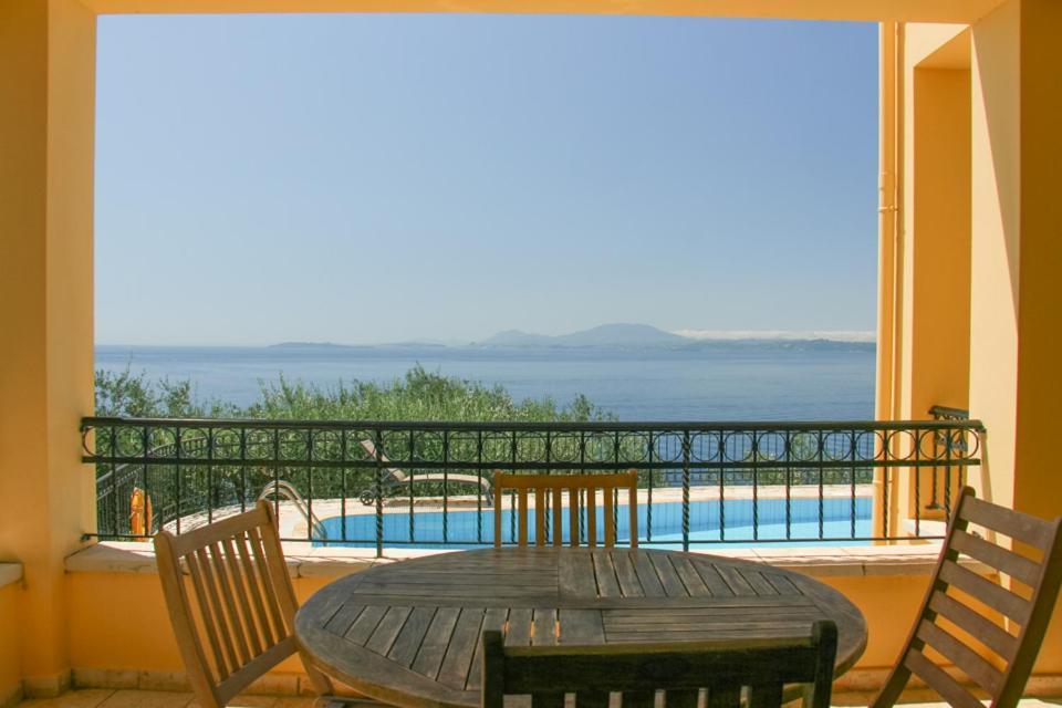 Villa Spyros Ниссаки Номер фото