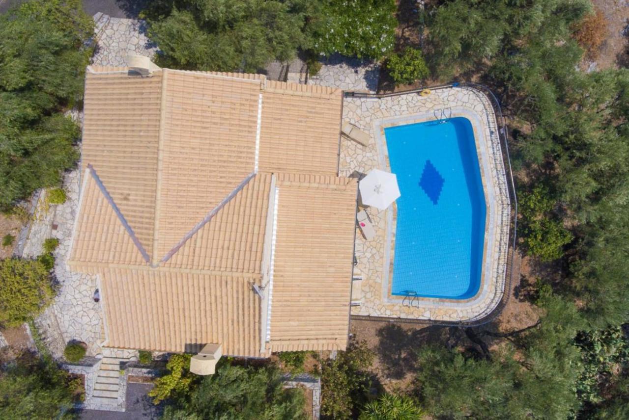 Villa Spyros Ниссаки Экстерьер фото